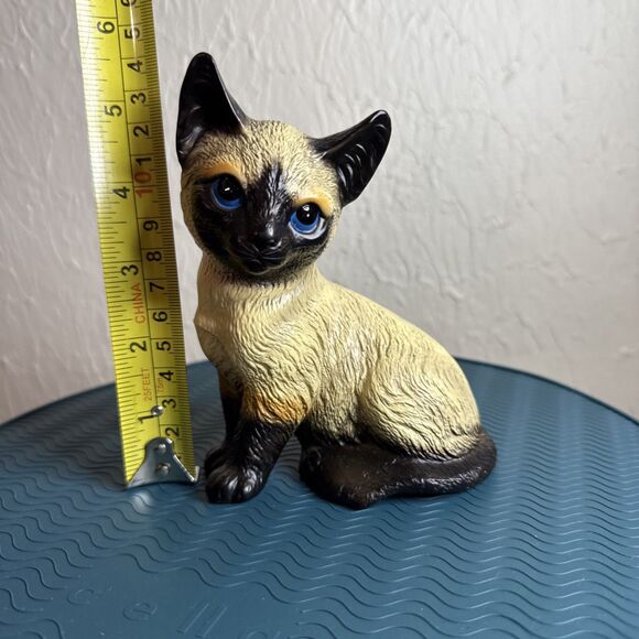 Vintage Blue Eyed Siamese Cat Hand Painted Figurine House of Global Art Japan - Picture 12 of 13